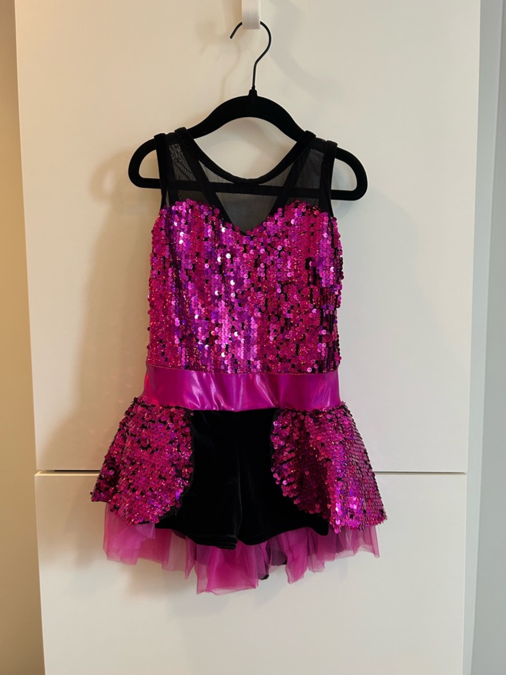Girls' Hot Pink Sequin Dance Costume - Size ISC (6/6X)